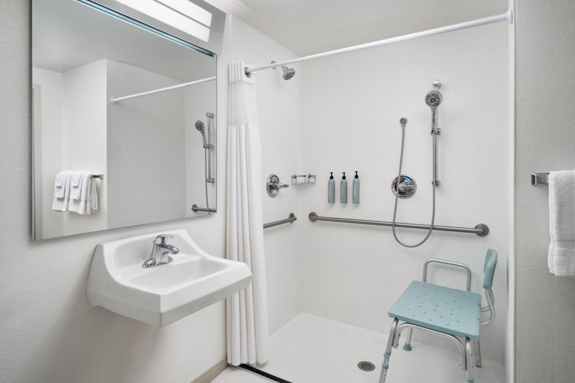 Отель Courtyard Baton Rouge South Экстерьер фото